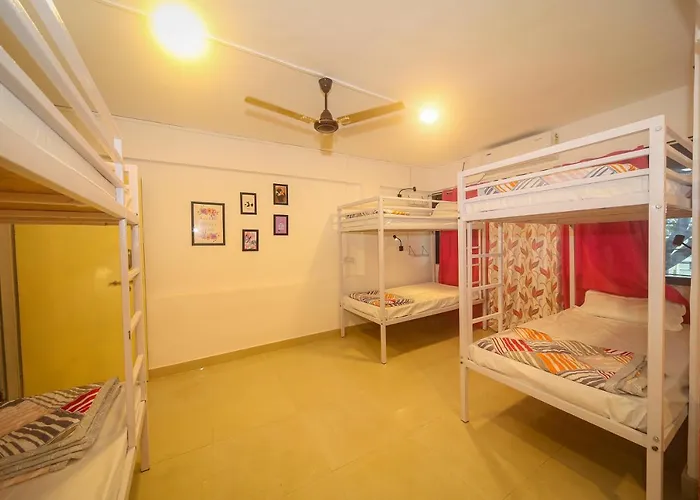 Pune Hostels